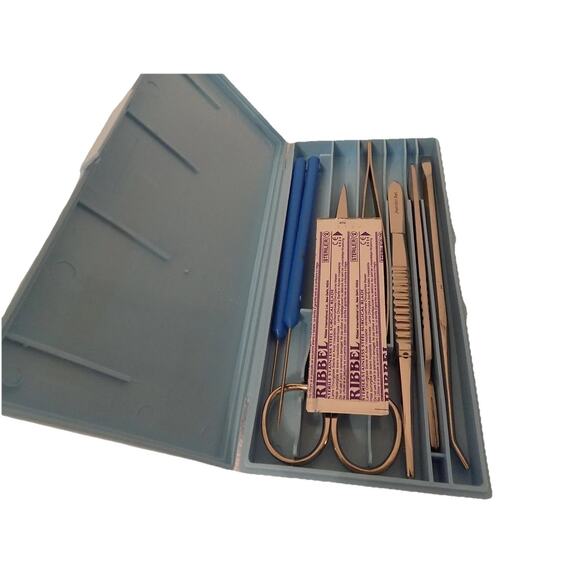 Hamilton Bell Co dissection kit - Picture 1 of 4